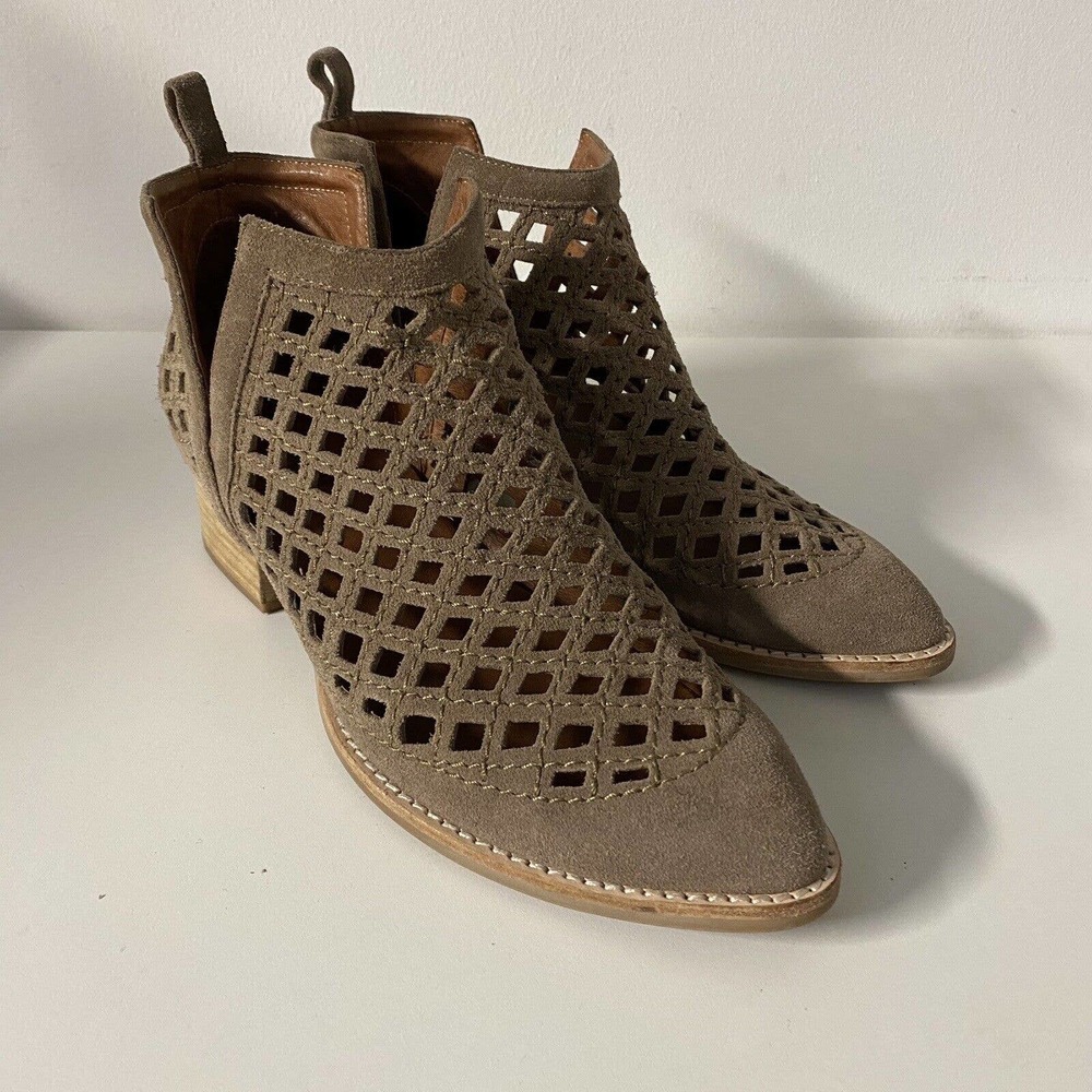 Jeffrey Campbell Taggart Boot Bootie Suede Beige Taupe Cut Out Pointed W… - Picture 2 of 9